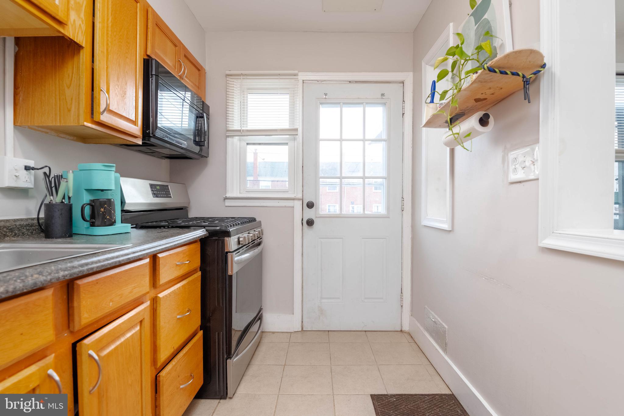 963 Middlesex Road Essex, MD 21221 - Photo 16 of 40