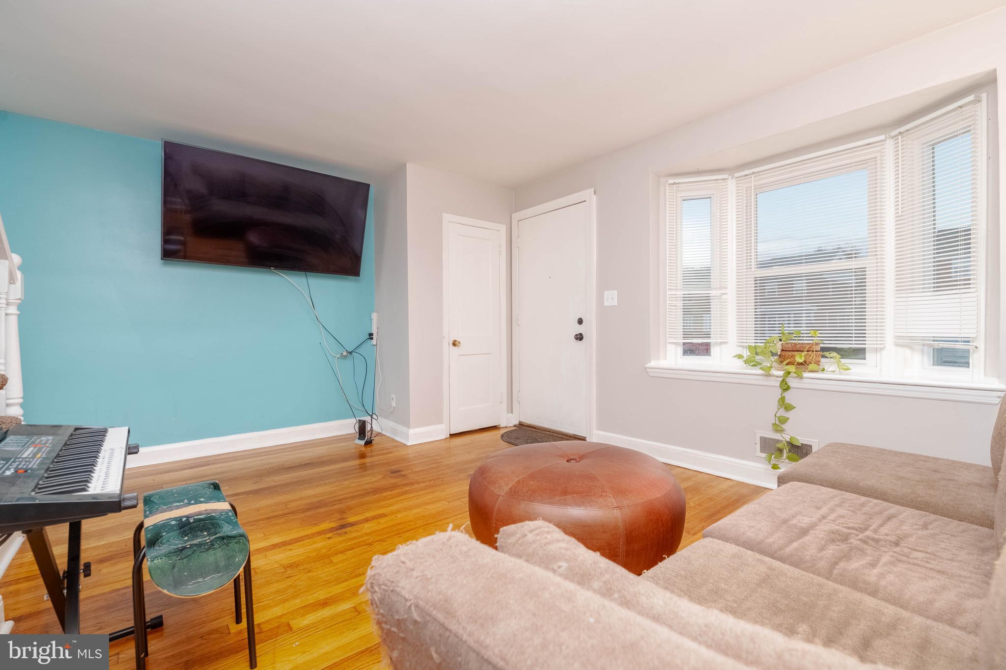 963 Middlesex Road Essex, MD 21221 - Photo 3 of 40