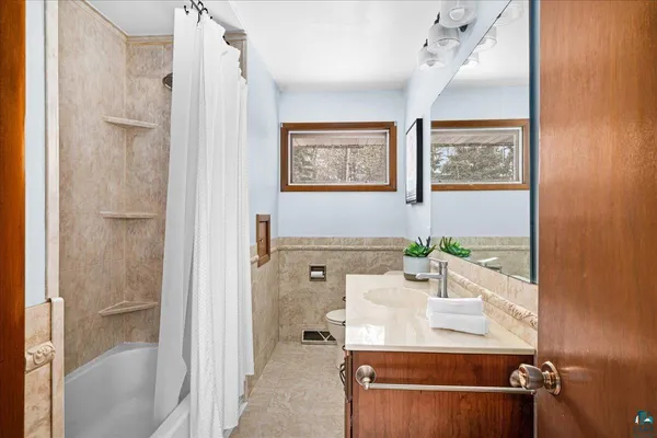 $320,000 | 409 Park Avenue, Cloquet, MN 55720