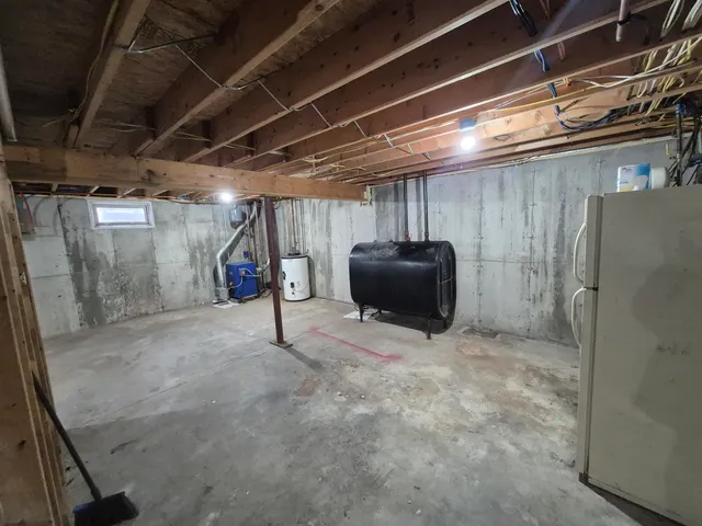 $295,000 | 172 5th Street, Bangor, ME 04401