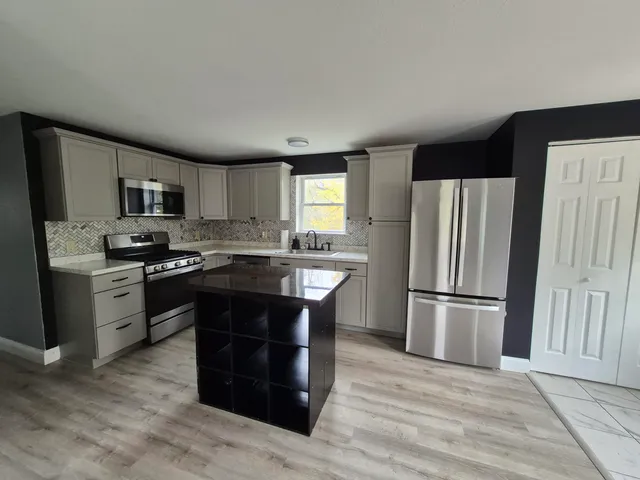 $299,900 | 172 5th Street, Bangor, ME 04401