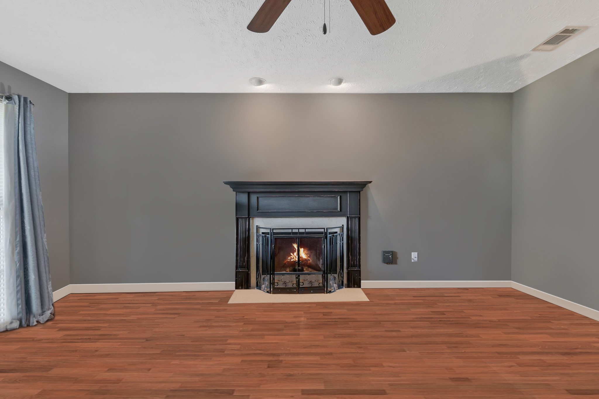 1902 Portway Road Spring Hill, TN 37174 - Photo 5 of 34 a room with a fireplace