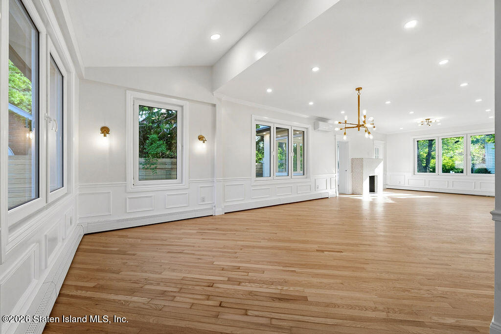 55 Wadsworth Road Staten Island, NY 10305 - Photo 10 of 47 55-wadsworth-rd-10