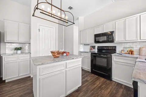 $490,000 | 9006 Brimstone Lane, Austin, TX 78717