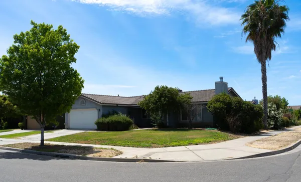 $355,000 | 12 East San Clemente Drive, Merced, CA 95341
