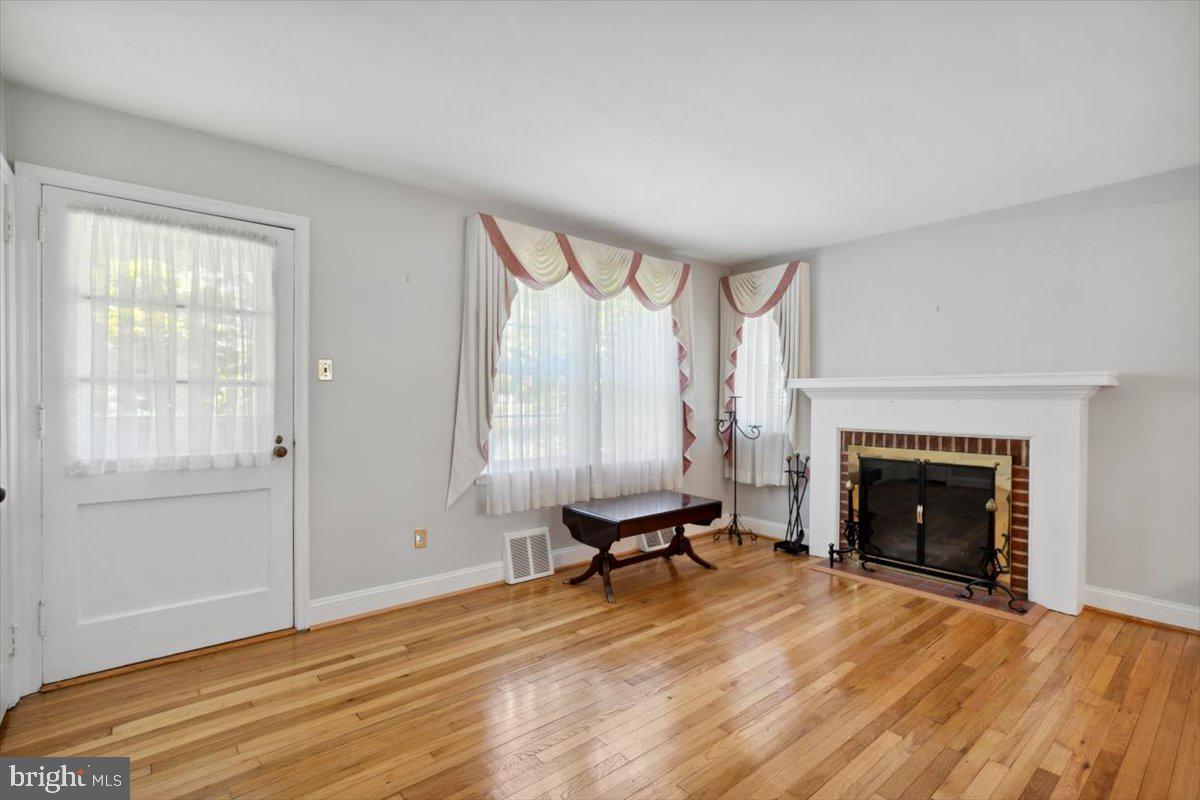 2346 Lower Barness Road Warrington, PA 18976 - Photo 5 of 37 Gallery Image 5