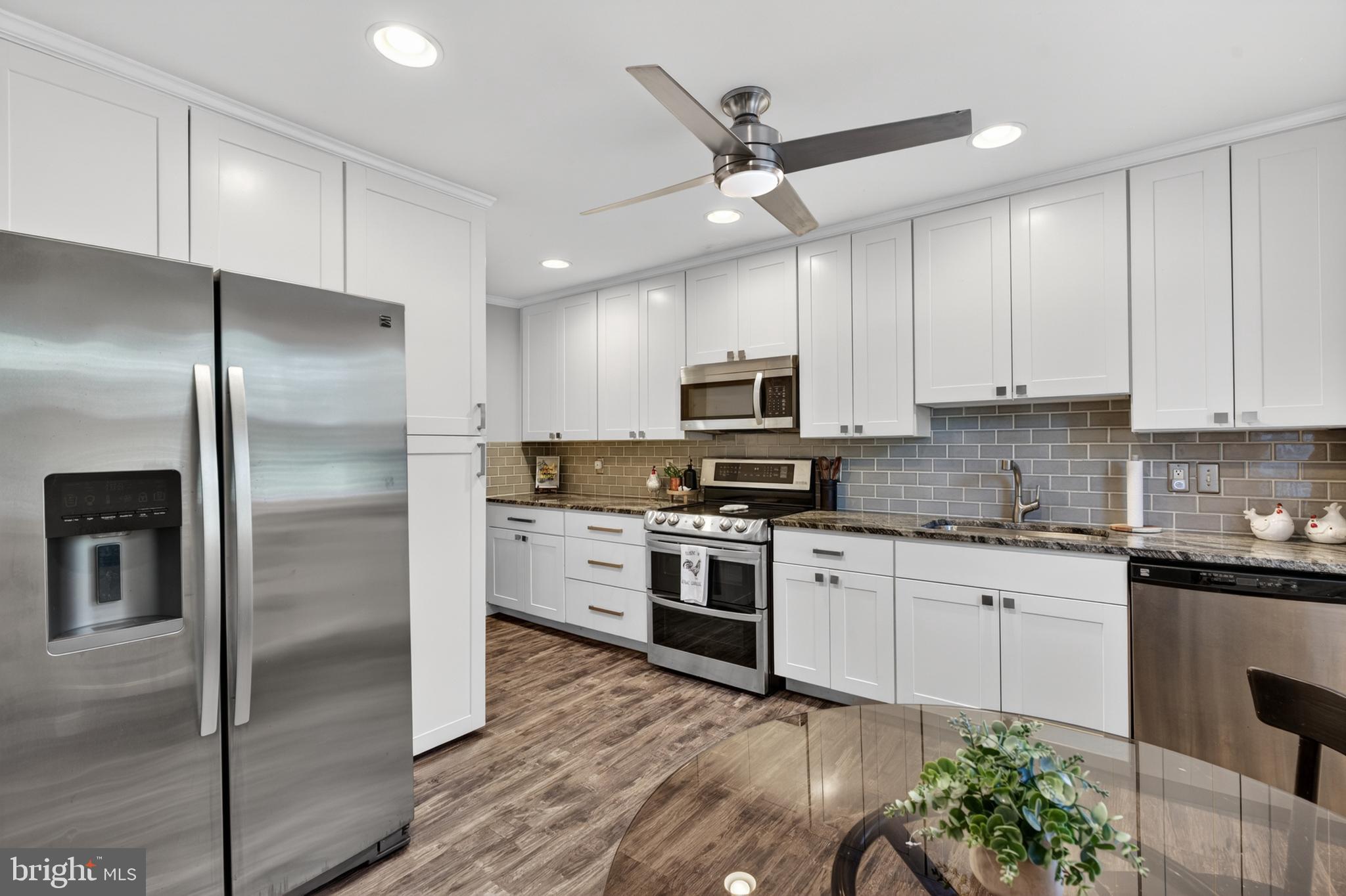 9333 Pan Ridge Road Baltimore, MD 21234 - Photo 7 of 37