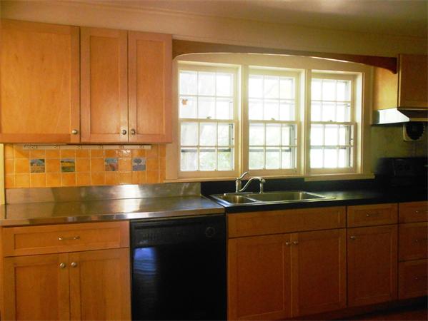49 Warwick Road Orange, MA 01364 - Photo 13 of 30