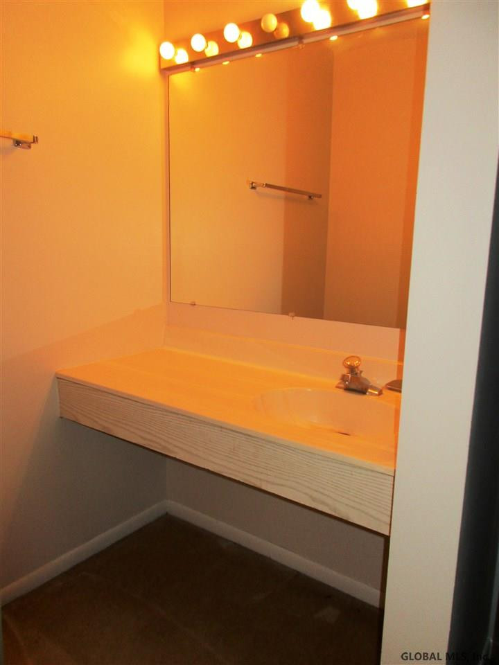 97 Ridgewood Terrace Albany, NY 12203 - Photo 15 of 18 Photo 15