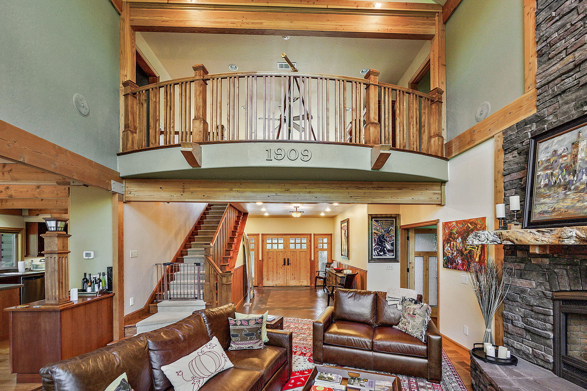 343 Rene Drive Shady Cove, OR 97539 - Photo 9 of 152 Great Room
