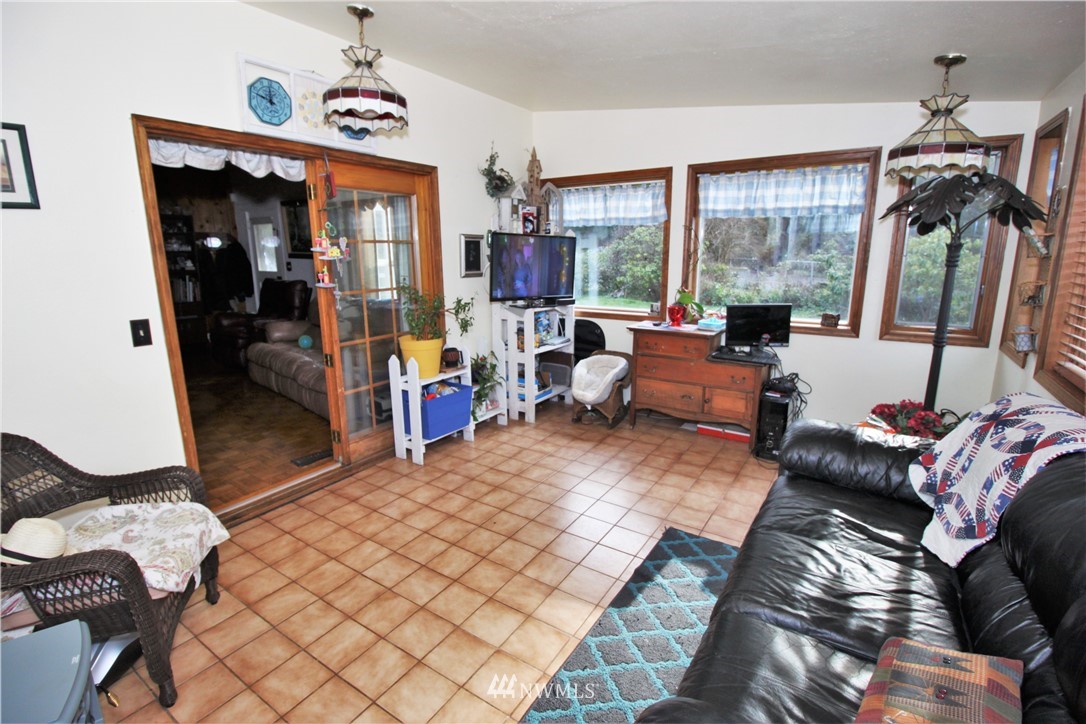 53 Elma Gate Road East Oakville, WA 98568 - Photo 16 of 25 Gallery Image 16
