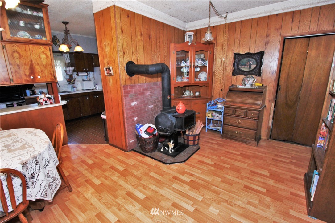 53 Elma Gate Road East Oakville, WA 98568 - Photo 5 of 25 Gallery Image 5