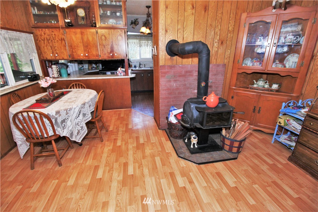 53 Elma Gate Road East Oakville, WA 98568 - Photo 6 of 25 Gallery Image 6
