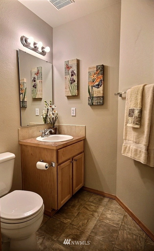 353 Yakima Place Southeast Renton, WA 98059 - Photo 12 of 25