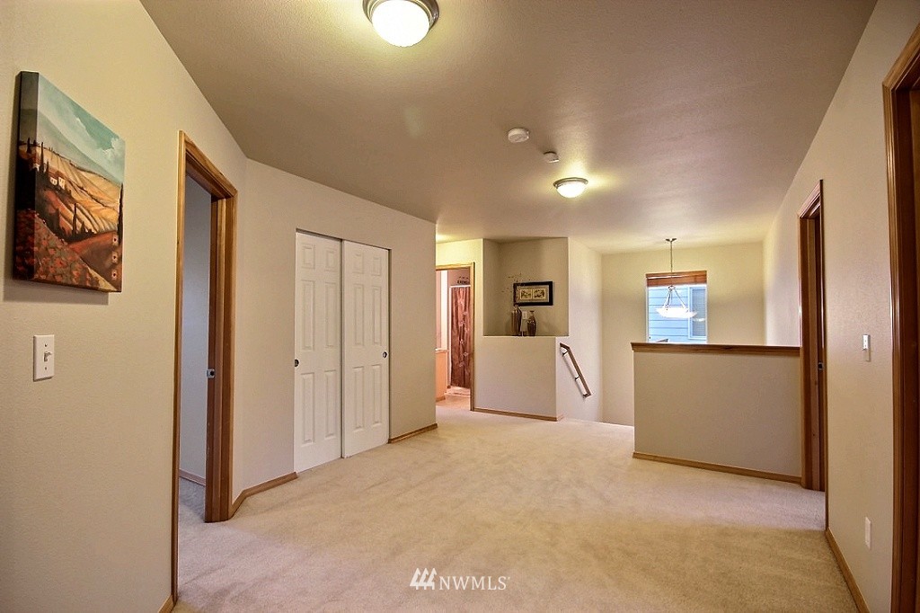 353 Yakima Place Southeast Renton, WA 98059 - Photo 14 of 25