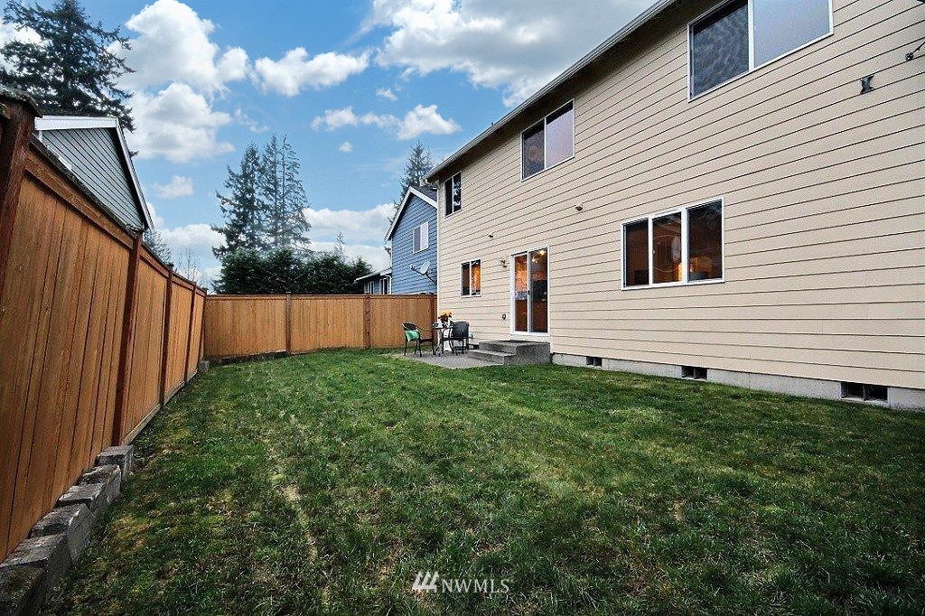 353 Yakima Place Southeast Renton, WA 98059 - Photo 22 of 25