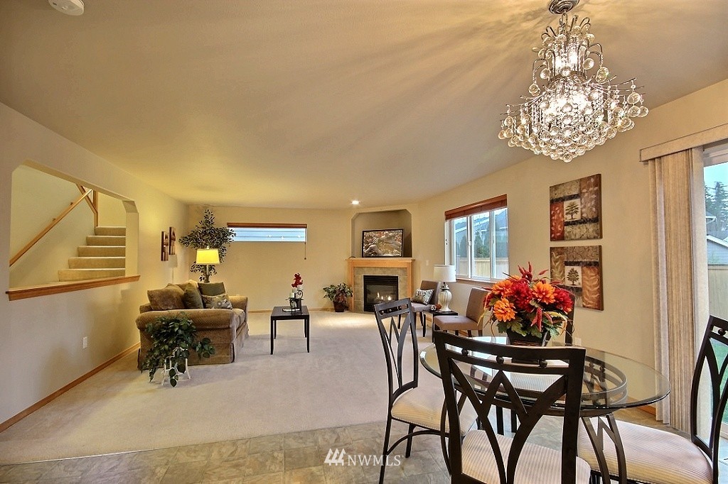 353 Yakima Place Southeast Renton, WA 98059 - Photo 8 of 25