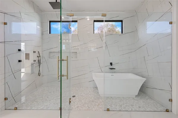 $1,948,000 | 1901 West St Johns Avenue, Austin, TX 78757