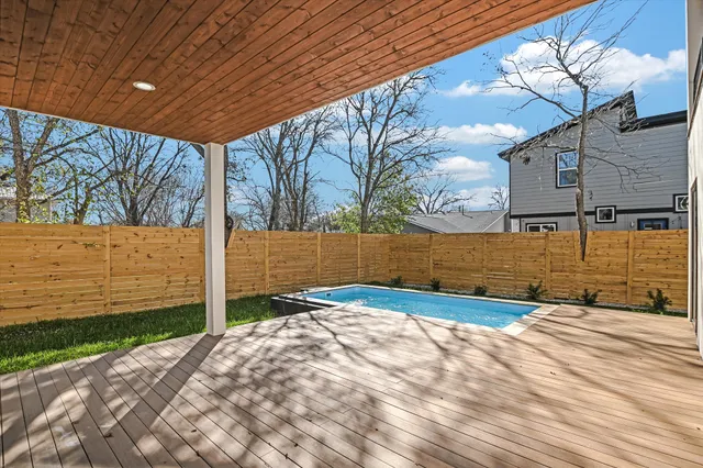 $2,058,000 | 1901 West St Johns Avenue, Austin, TX 78757