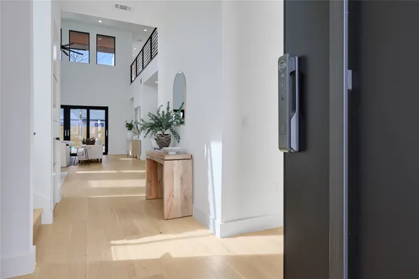 $1,948,000 | 1901 West St Johns Avenue, Austin, TX 78757