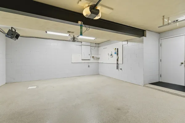 $240,000 | 1427 18th Avenue, East Moline, IL 61244