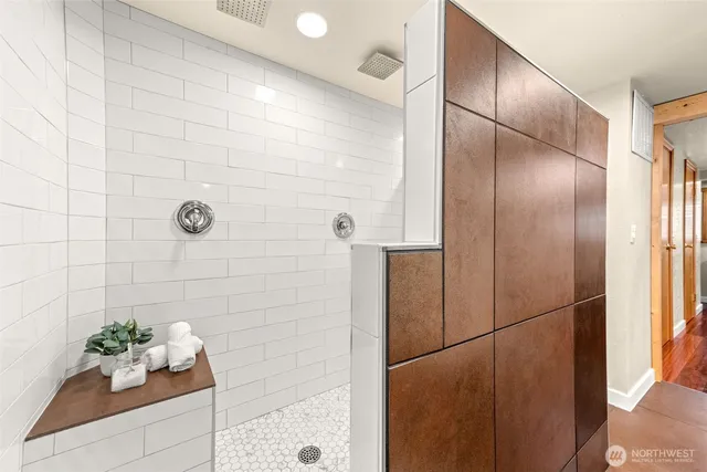 $600,000 | 407 Leber Street Northeast, Orting, WA 98360