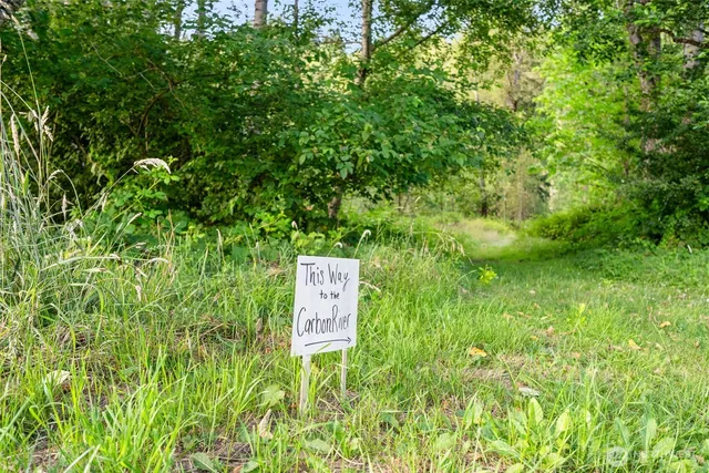 $600,000 | 407 Leber Street Northeast, Orting, WA 98360