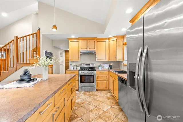 $600,000 | 407 Leber Street Northeast, Orting, WA 98360