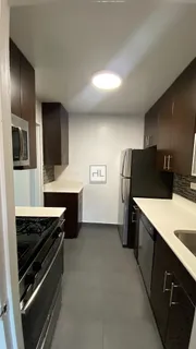 $6,125 | 300 Mercer Street, Unit 17F | Greenwich Village