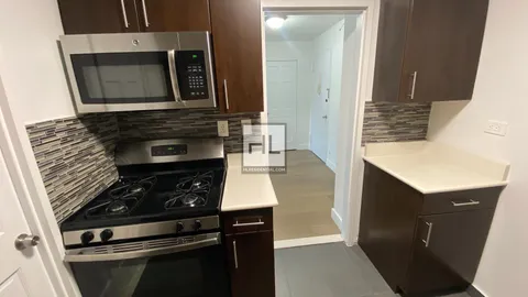 $6,125 | 300 Mercer Street, Unit 17F | Greenwich Village