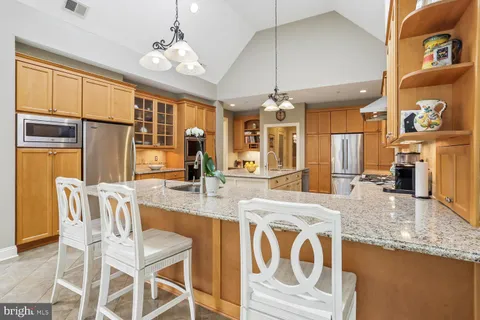 $2,475,000 | 11736 Gainsborough Road, Potomac, MD 20854