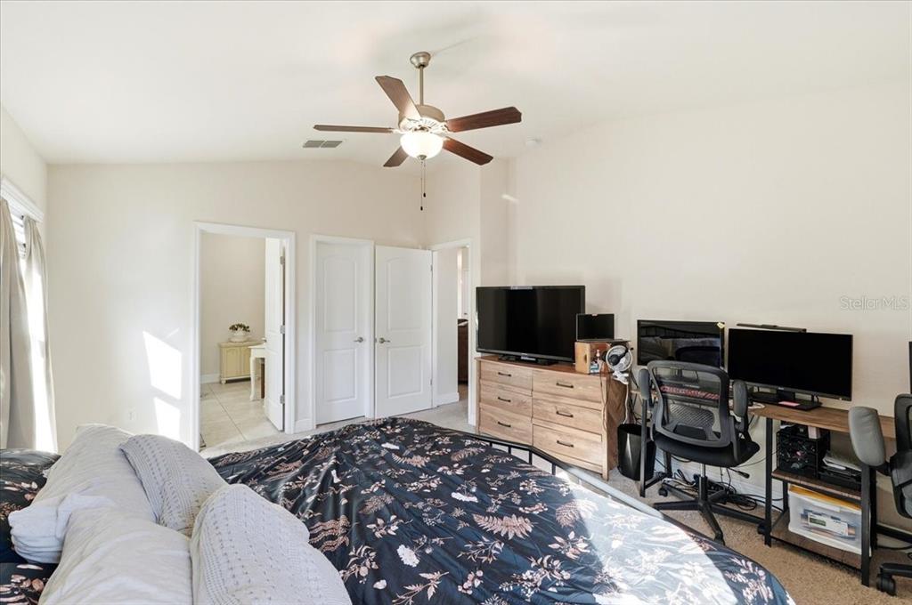 1129 Legatto Loop Dundee, FL 33838 - Photo 20 of 45