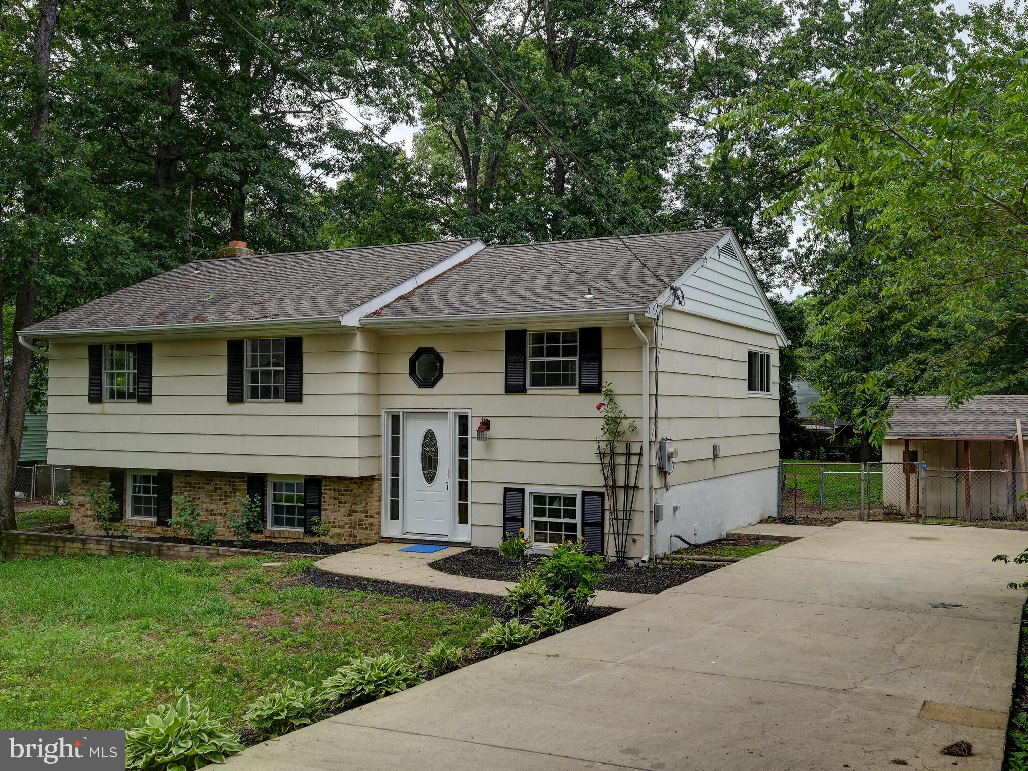 828 Danza Road Severn, MD 21144 - Photo 2 of 32 Gallery Image 2
