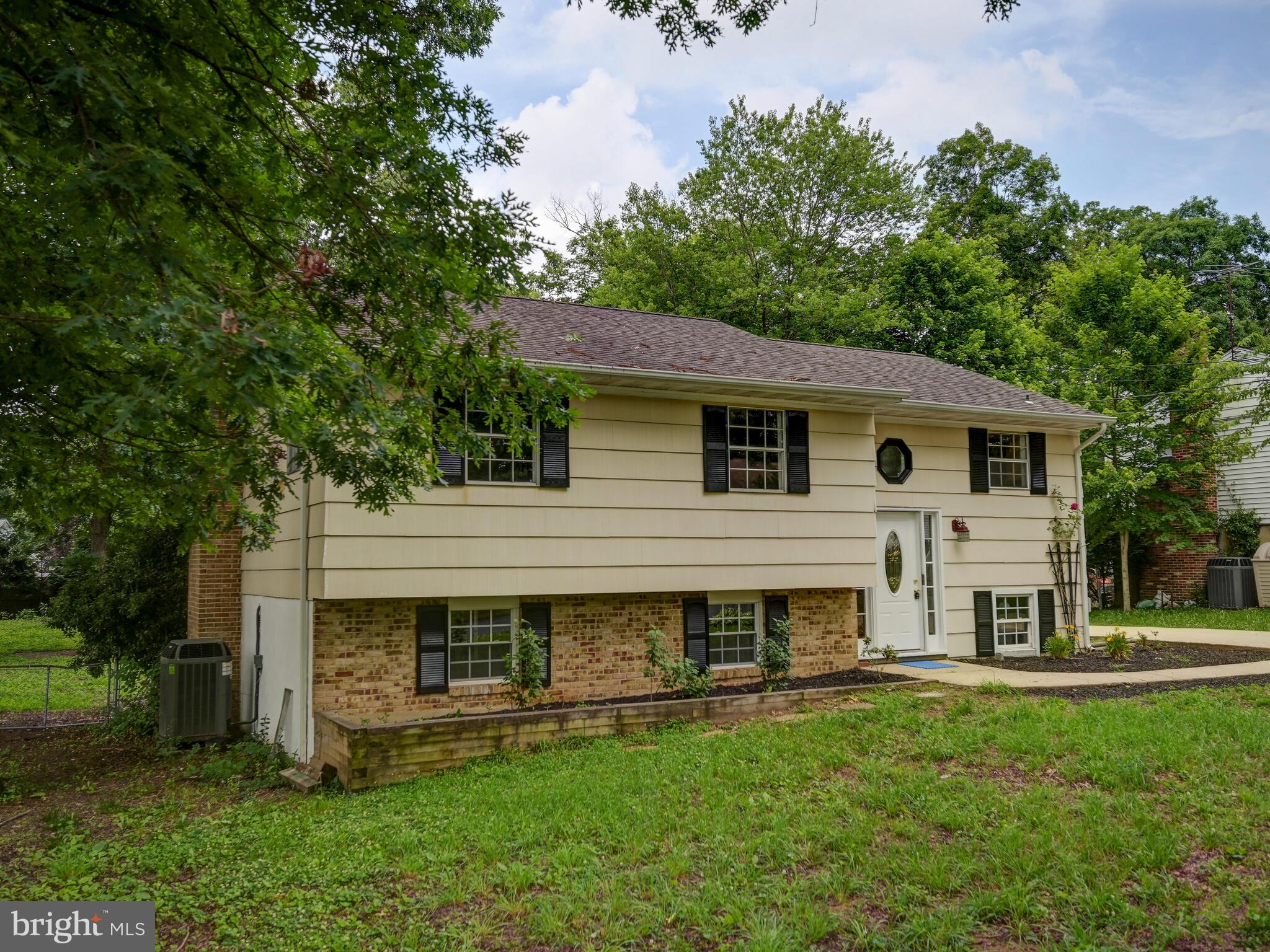 828 Danza Road Severn, MD 21144 - Photo 3 of 32 Gallery Image 3