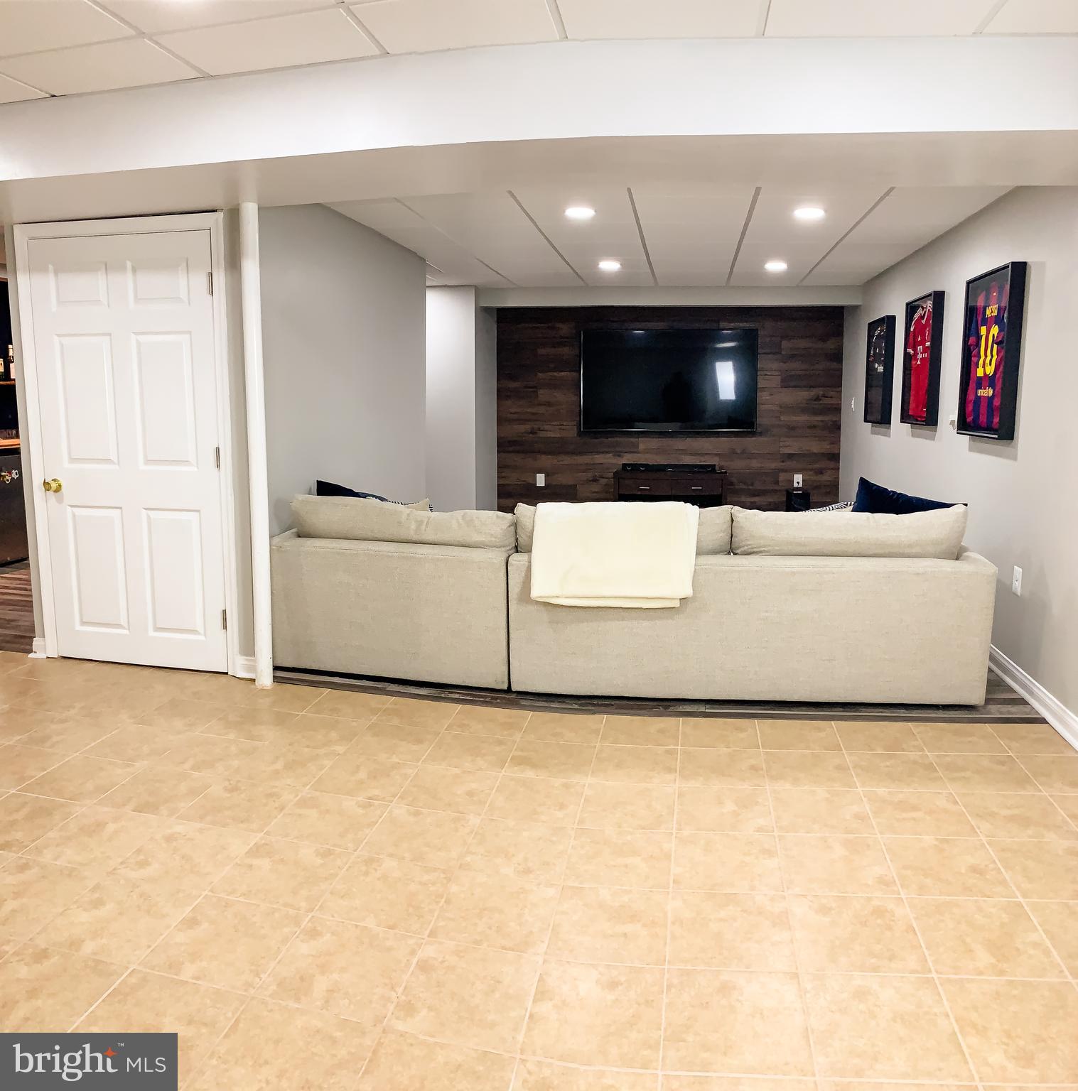 7807 Hooes Road Springfield, VA 22152 - Photo 47 of 61 Gallery Image 47