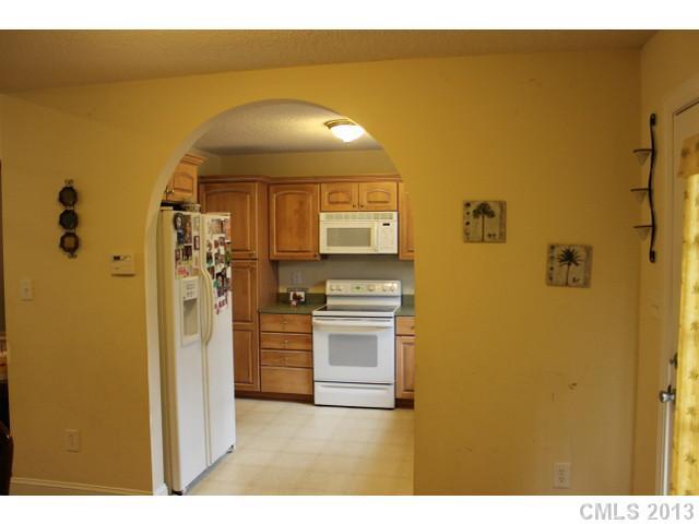 205 Absher Road Bessemer City, NC 28016 - Photo 4 of 10