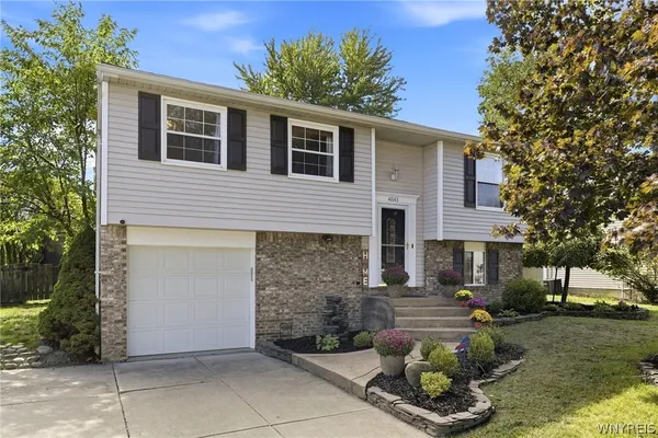 $349,999 | 4843 Jacks Trail, Hamburg, NY 14219