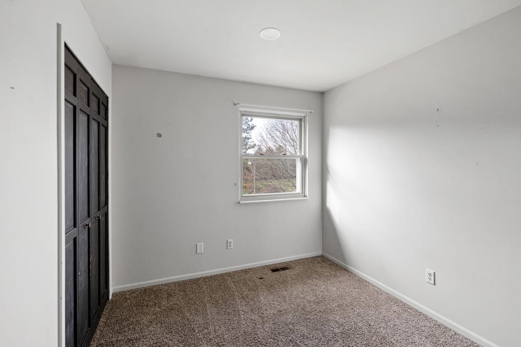4224 North Henderson Road Davison, MI 48423 - Photo 21 of 42 50129579-d4535e31-bea8-4944-b9ed-6125034f4536.JPG