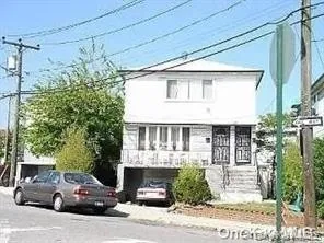 $2,800 | 307 Fernside Place, Unit 2 | Bayswater