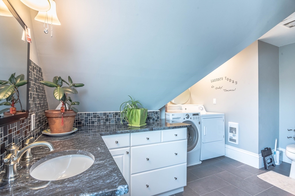 16 Walker Street, Unit 2 Newton, MA 02460 - Photo 14 of 20