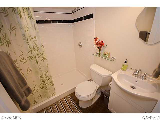 5219 Sylvan Road Richmond, VA 23225 - Photo 16 of 21 Bathroom