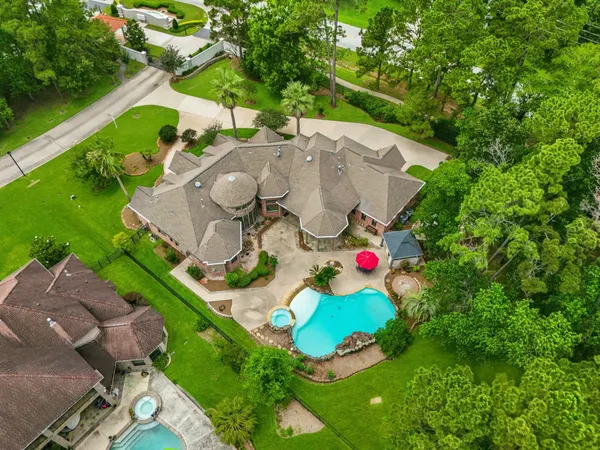 $825,000 | 20814 Kings Crown Court, Humble, TX 77346