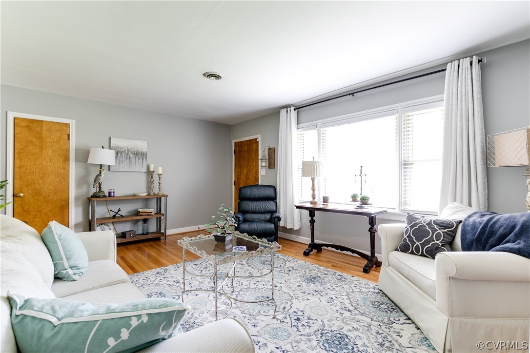 10609 Lambeth Road Glen Allen, VA 23060 - Photo 8 of 44 Gallery Image 8