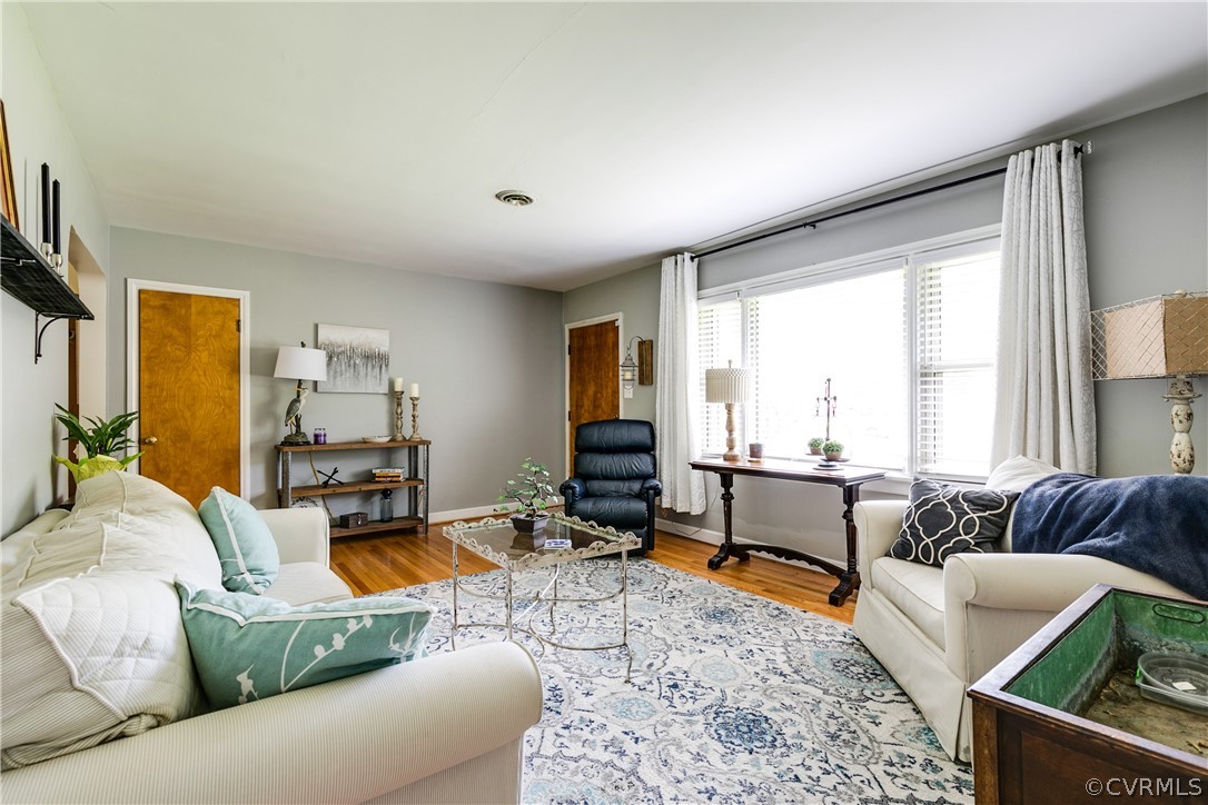 10609 Lambeth Road Glen Allen, VA 23060 - Photo 9 of 44 Gallery Image 9