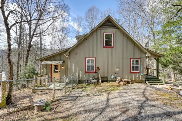 $399,900 | 124 Cold Branch Lane, Hayesville, NC 28904