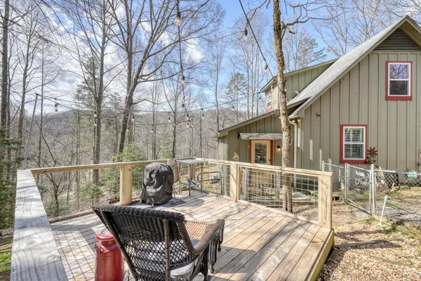 $399,900 | 124 Cold Branch Lane, Hayesville, NC 28904