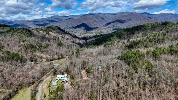 $399,900 | 124 Cold Branch Lane, Hayesville, NC 28904