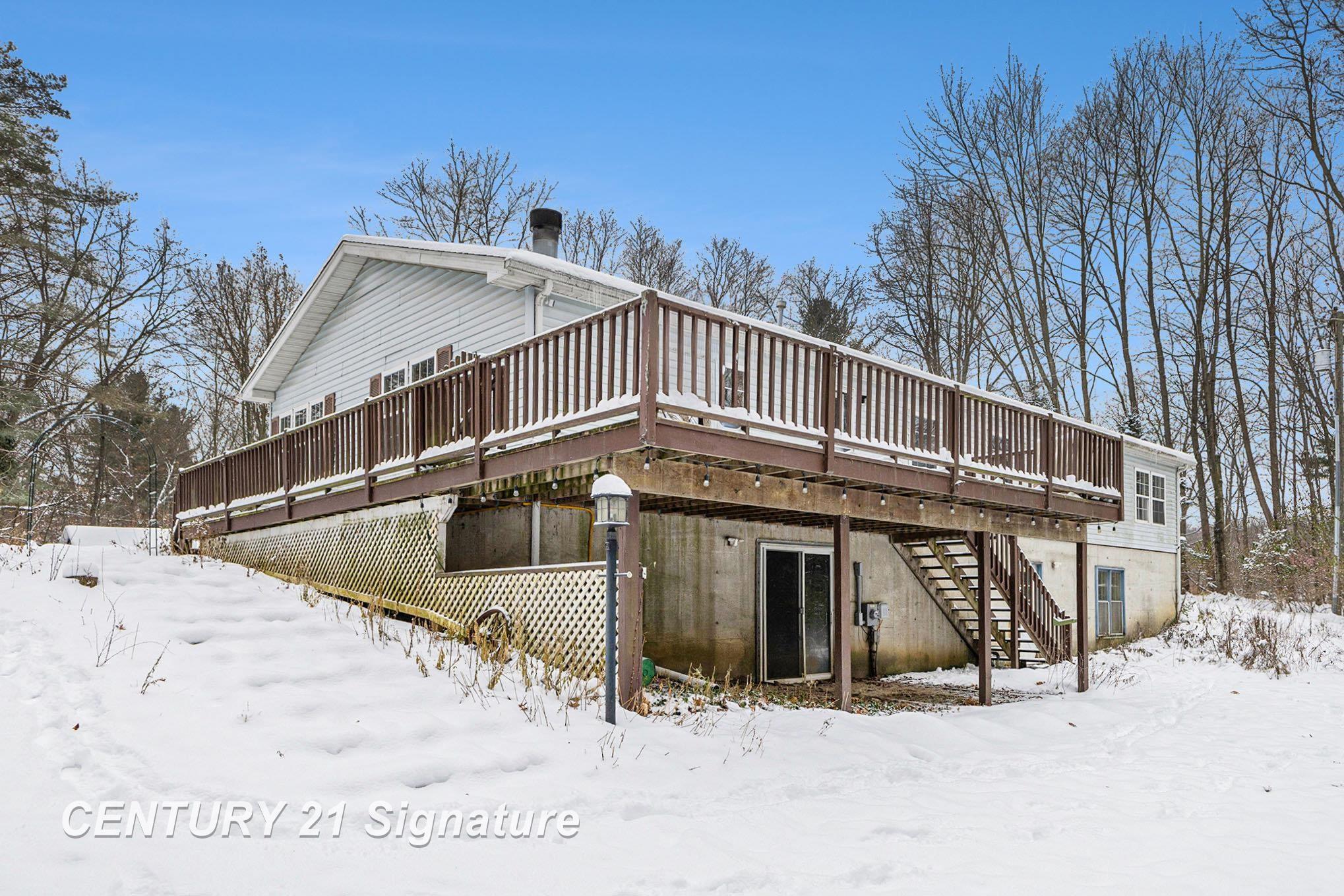 11401 Hibner Road Hartland, MI 48353 - Photo 27 of 34 50195919-e9692f85-fb73-45c0-a374-4d35a0e12f48.JPG