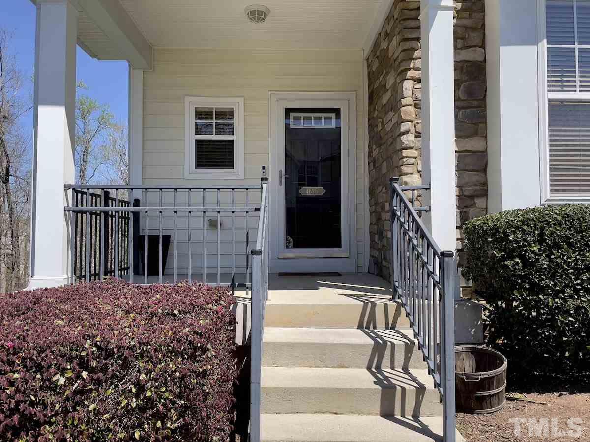 4625 Kings Garden Road Raleigh, NC 27612 - Photo 3 of 28