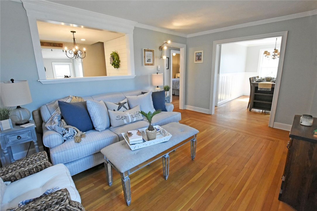 160 Woodhaven Road Pawtucket, RI 02861 - Photo 8 of 40 Gallery Image 8